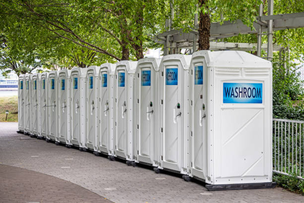 Best Porta potty rental near me  in Elizabethton, TN